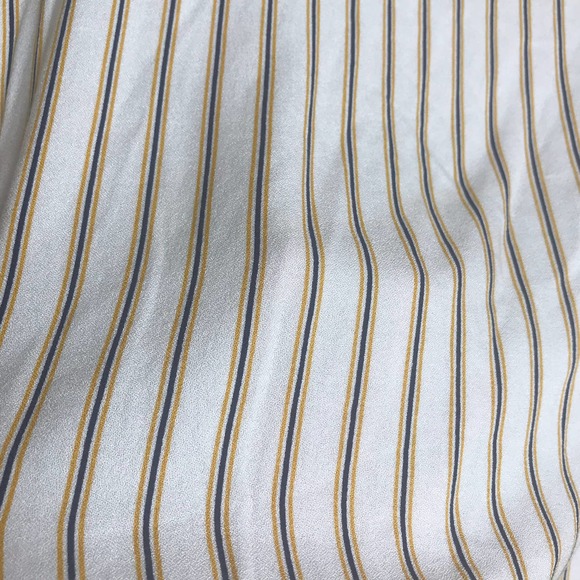 Urban Romantics Shirt Womens Medium Cream Yellow Striped Surplice V Neckline - Picture 9 of 9